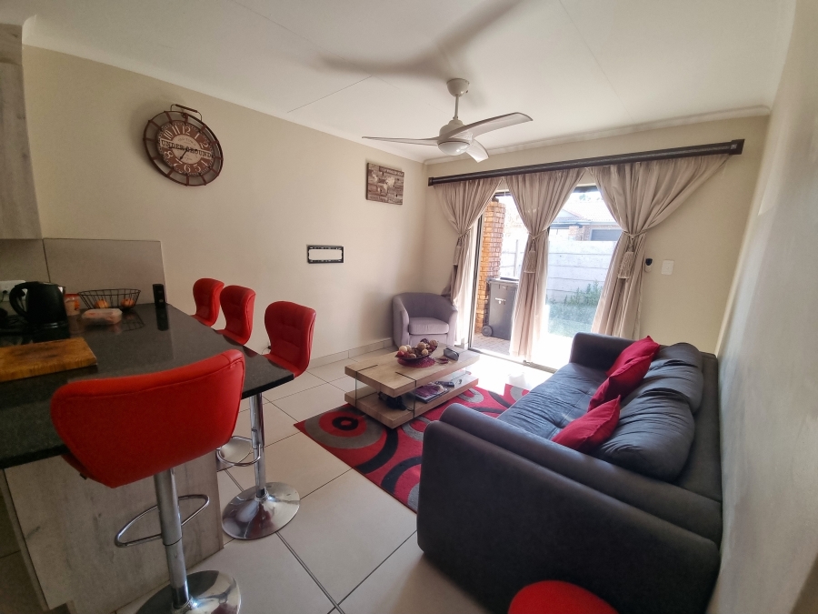 2 Bedroom Property for Sale in Ngwenya River Estate North West